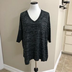 GAP Maternity Heathered Black Short Sleeve V-neck Top